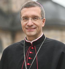 Bischof Gerber gratuliert Oberbürgermeister Wingenfeld zur Wiederwahl