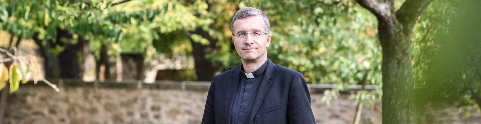 Fuldas Bischof Dr. Michael Gerber setzt sich für einen konstruktiven Umgang mit Spannungen und Konflikten innerhalb der katholischen Kirche ein. Foto: Bistum Fulda / Julia Steinbrecht