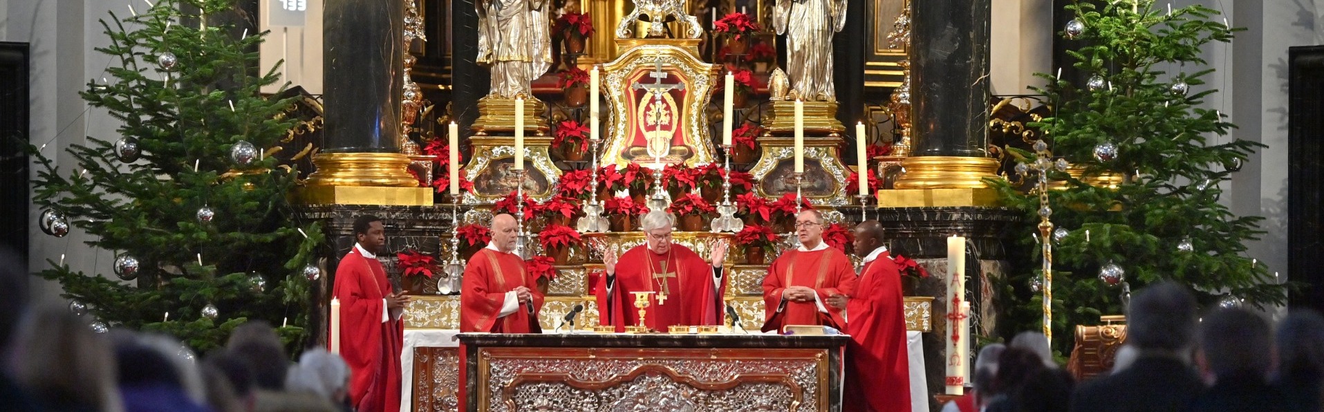 Pontifikalamt mit Weihbischof Diez - Abschluss "50 Jahre Ständiger Diakonat im Bistum Fulda"