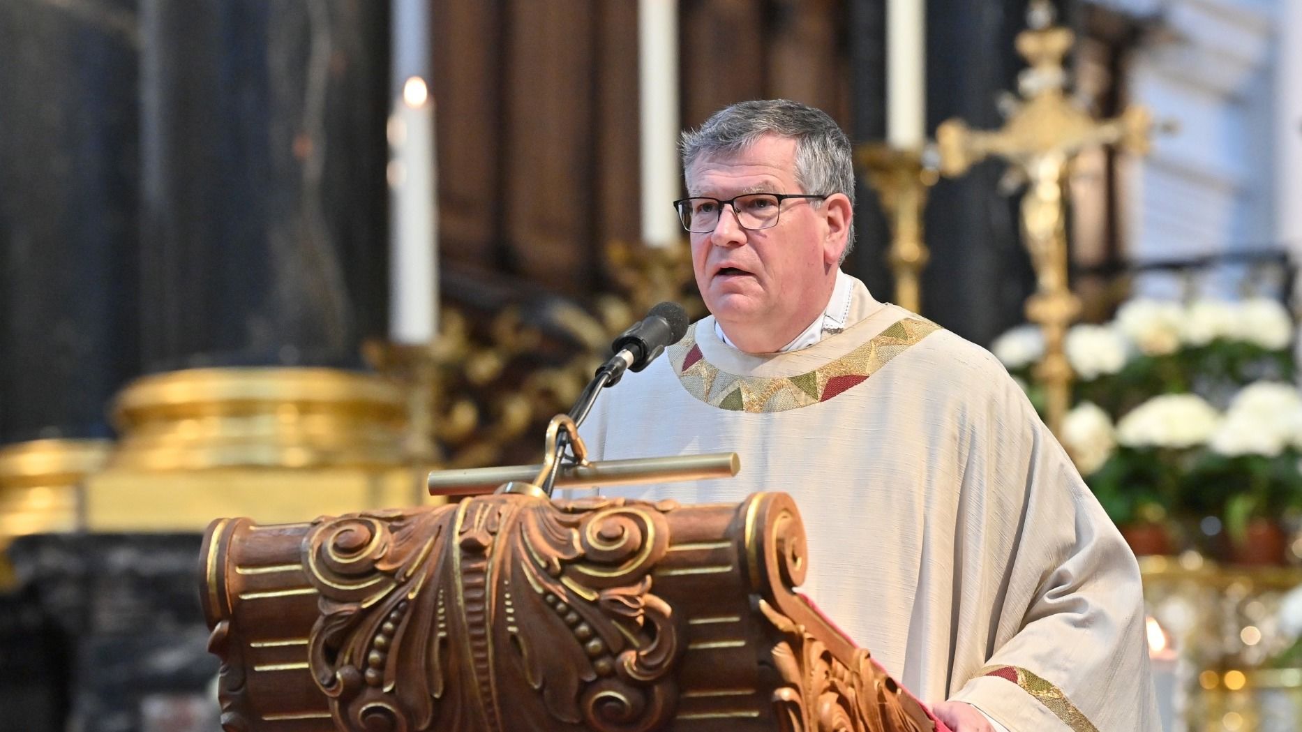 Dank an alle Feuerwehren - Gottesdienst mit Generalvikar Steinert im Fuldaer Dom