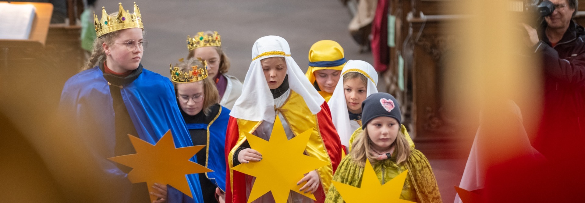 Die Sternsinger kommen: Große Aussendungsfeier im Fuldaer Dom