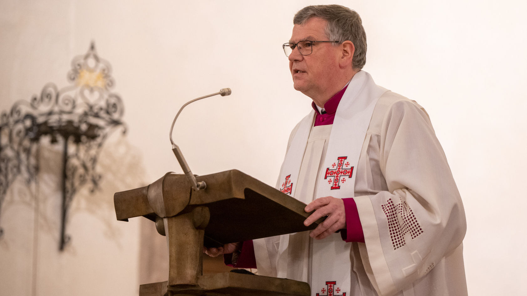 Zum Auftakt des Neujahrsempfangs predigte Generalvikar Prälat Christof Steinert während einer Vesper in der Pfarrkirche St. Andreas in Fulda-Neuenberg. Foto: Bistum Fulda / Martin Engel