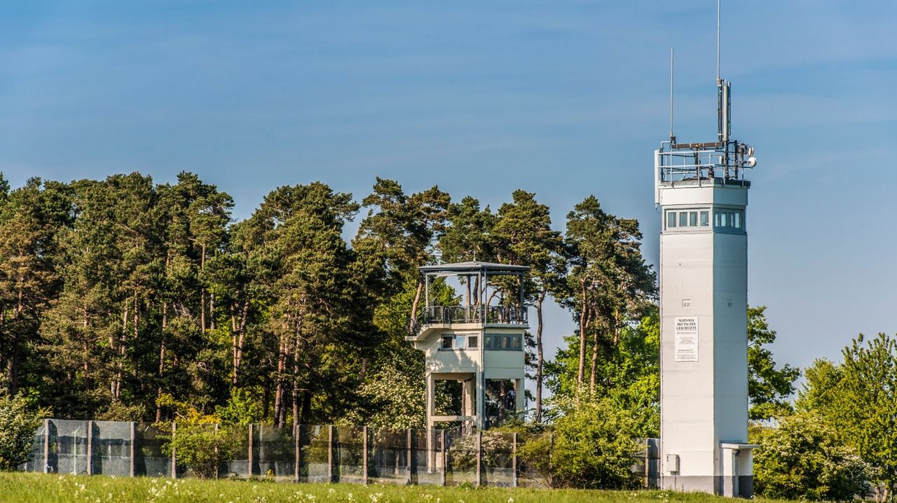 Einsatz für den Frieden an geschichtsträchtigem Ort: Generalvikar Steinert predigt zum Tag der Deutschen Einheit am Point Alpha