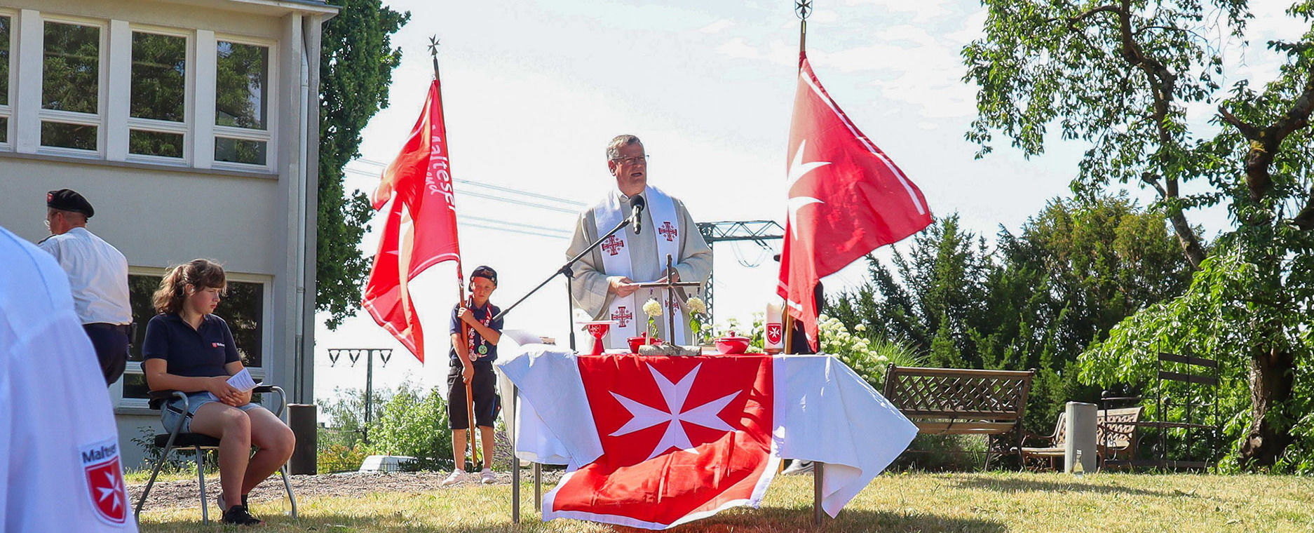 Zum Beginn des Festtages „60 Jahre Malteser im Bistum Fulda“ feierte Generalvikar Prälat Christof Steinert einen Open-Air-Gottesdienst auf dem ehemaligen Eika-Gelände. 