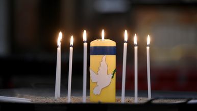 Ökumenisches Friedensgebet am zweiten Jahrestag des russischen Überfalls