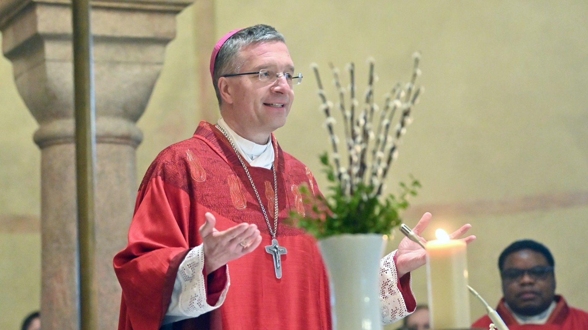 Mit dem Festgottesdienst am Palmsonntag feierte Bischof Dr. Michael Gerber in der Michaelskirche den Beginn der Heiligen Woche. Foto: Bistum Fulda / Dr. Arnulf Müller