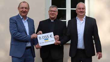 Generalvikar Christof Steinert unterstützt Ukraine-Hilfe 