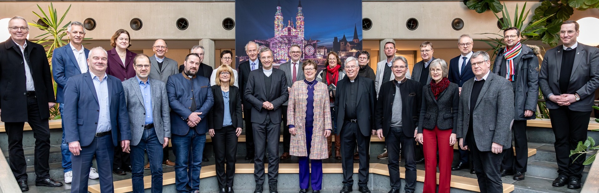 Die Kirchenleitungen des Bistums Fulda und der Evangelischen Kirche von Kurhessen-Waldeck (EKKW) bauten nun bei einer gemeinsamen Konferenz in Fulda die ökumenische Zusammenarbeit weiter aus.