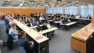 Mehr als 100 Teilnehmende aus den Kirchengemeinden der Diözese Fulda trafen sich am Mittwoch im Bonifatiushaus zum „Tag für Priester und Diakone“. Foto: Bistum Fulda / Dr. Arnulf Müller