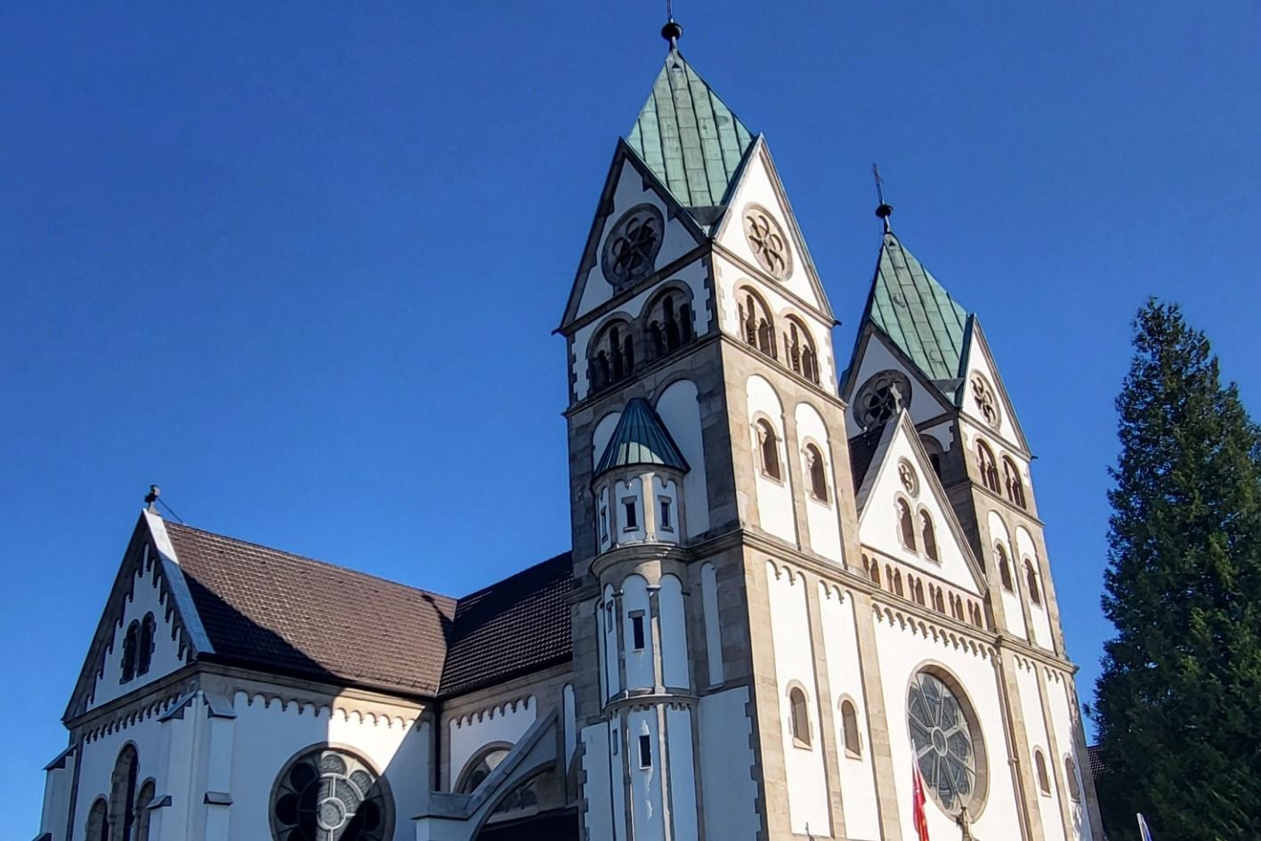 Das traditionelle Klosterparkfest wird am 17. August in Hünfeld gefeiert. Anlass ist diesmal das 130-jährige Bestehen des Klosters und das 125-jährige Jubiläum der Klosterkirche.
